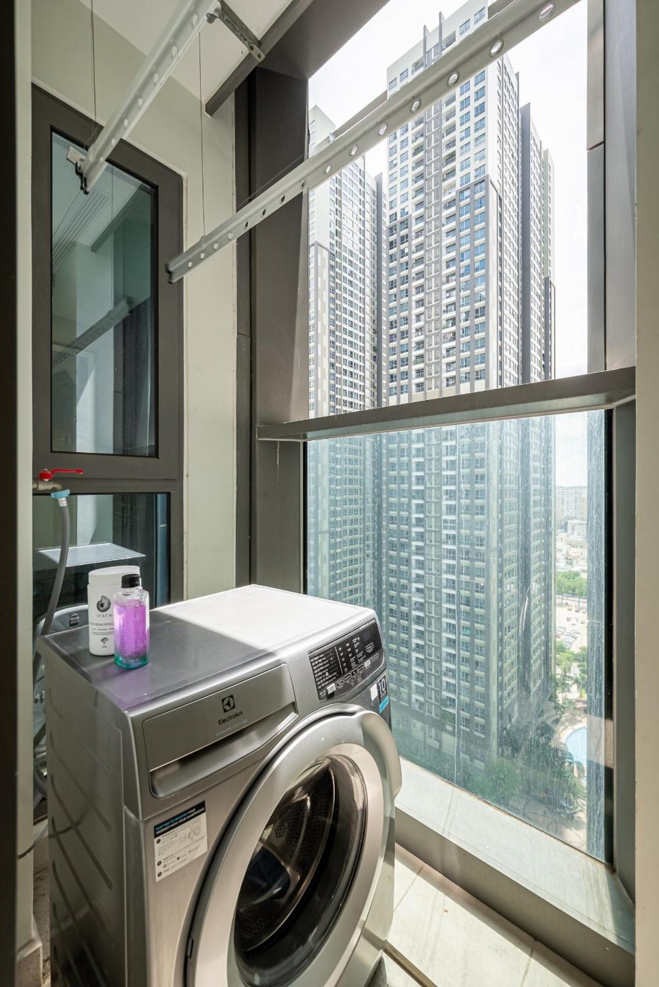 Urban Heights Rentals Landmark 81 Ho Chi Minh-staden Exteriör bild