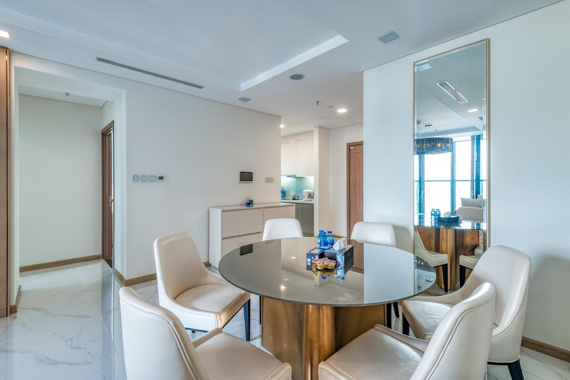 Urban Heights Rentals Landmark 81 Ho Chi Minh-staden Exteriör bild